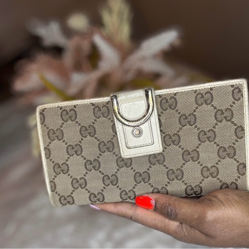 Gucci Beige Monogram Wallet